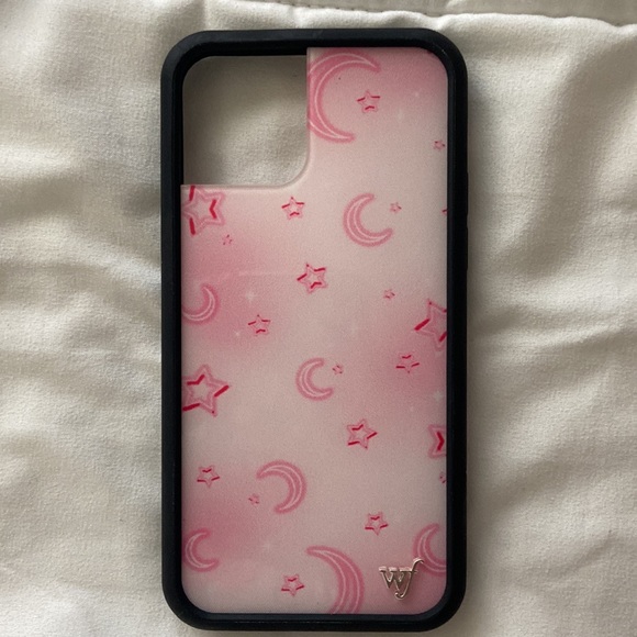 This is an iPhone 11 Pro wildflower phone case - Picture 2 of 5